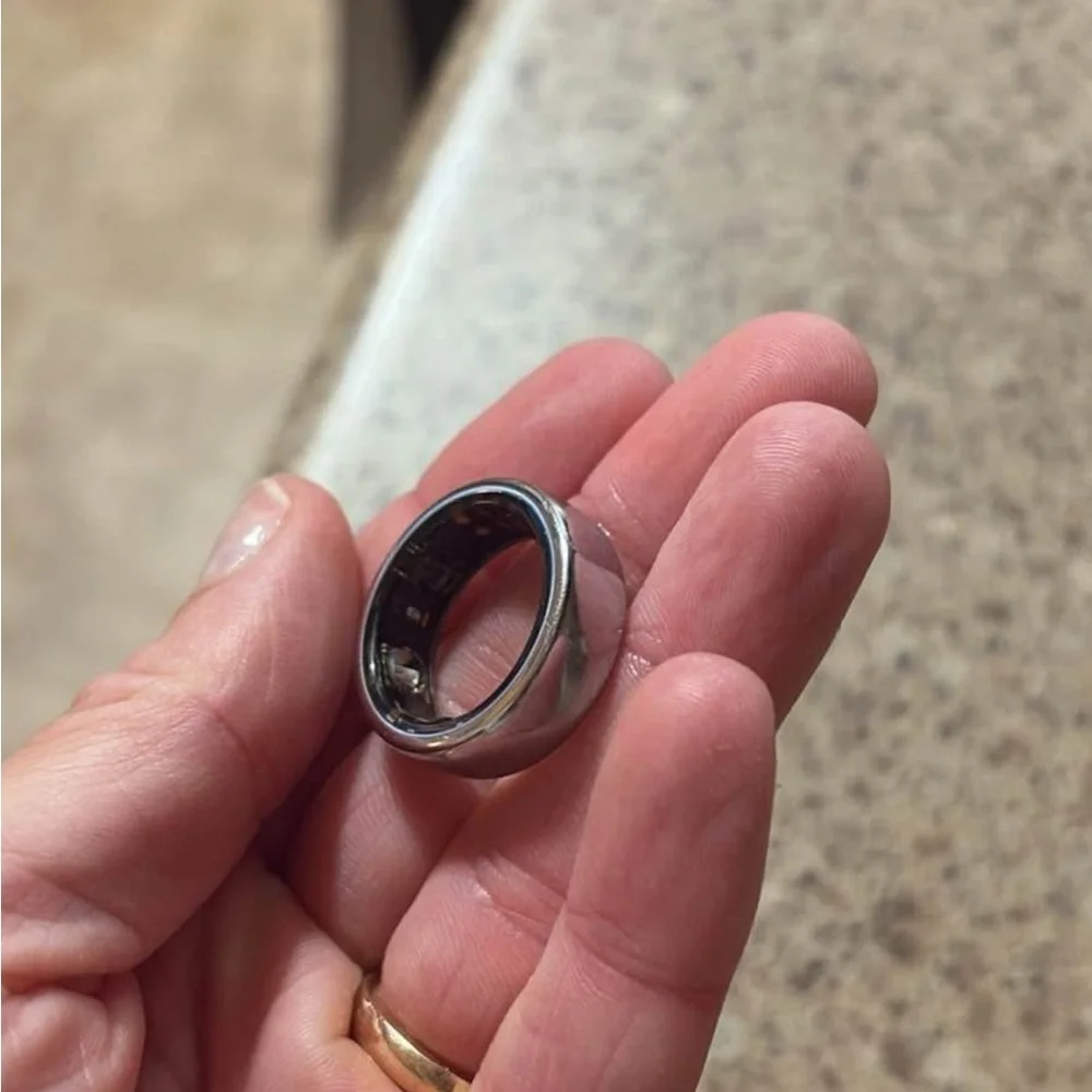 Oura Polished Silver Ring